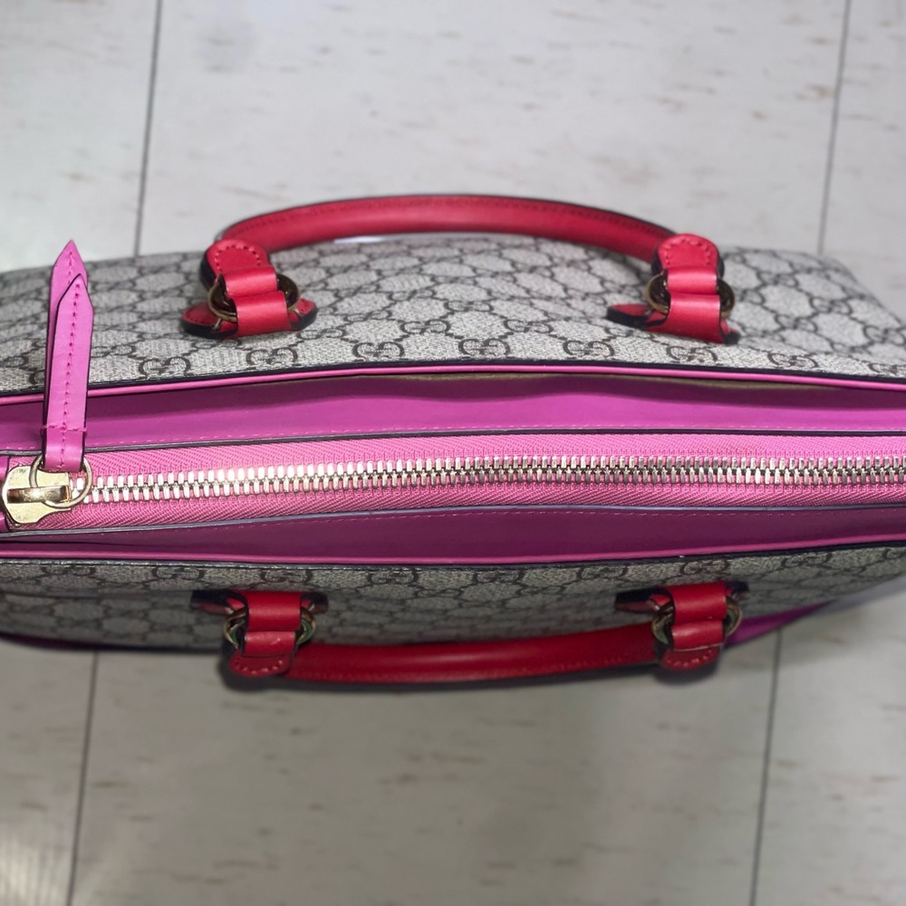 Gucci GG Supreme Tote - Picture 10 of 12